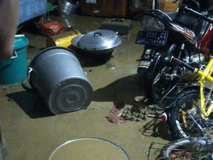 Banjir Bandang Terjang Bone-bone Luwu Utara, 31 Rumah Terendam-Penuh Lumpur