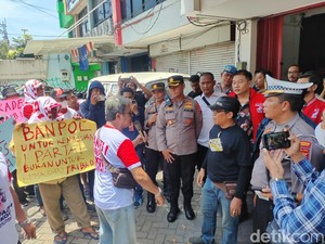 PSI Surabaya Curiga Demonstran Dana Banpol Ditunggangi