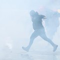 Chaos! Demo Besar-besaran Pecah di Belanda, Polisi Lepaskan Tembakan