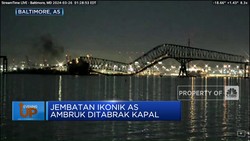 Video: Jembatan Ikonik AS Ambruk Ditabrak Kapal