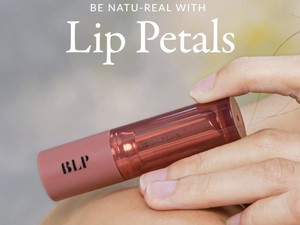 Review Lip Petals dari BLP, Bikin Bibir Lembap dengan Efek Glossy