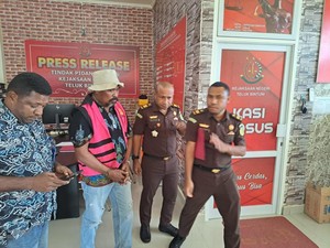 Oknum Polres Teluk Bintuni Jadi Tersangka Korupsi Mobil Damkar Rp 1,2 M