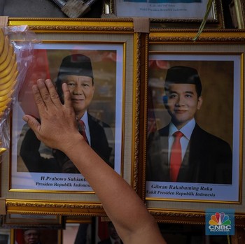 Wajah Prabowo-Gibran Sudah Mejeng Jadi Presiden-Wapres RI di Sini