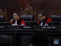 Sidang Sengketa Pilpres di MK Dimulai, Rupiah Anjlok ke Rp15.850/US$