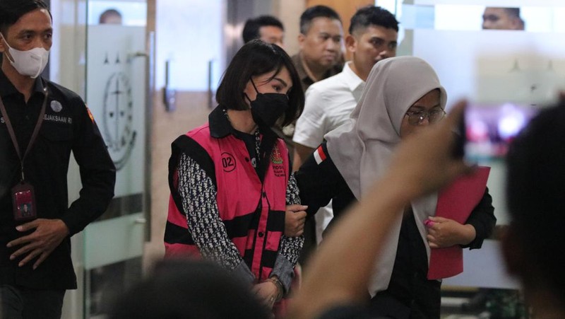 Helena Lim Ditahan Kejagung karena Korupsi Timah. (Dok. Puspenkum Kejaksaan Agung)