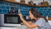 Microwave Cuma Buat Manasin? 3 Microwave Multifungsi Ini Bisa Gantiin Oven Dapur 