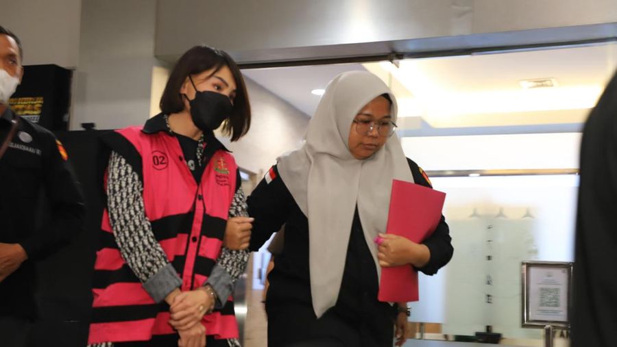 Kejaksaan Agung menetapkan Helena Lim sebagai tersangka dalam kasus dugaan korupsi di PT Timah Tbk.