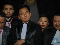 Hotman Paris dan Yusril Pede 'Sikat' Tim Anies-Ganjar di Sidang MK