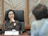 Pesan Sri Mulyani: Lulusan LPDP Wajib Selamatkan RI dari Jebakan Ini