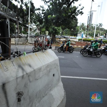 Penampakan Lalu Lintas Menuju Istana Mulai Normal Kembali Usai Ditutup