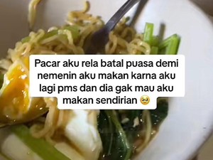 Rela Batal Puasa Demi Temani Pacar Makan Siang, Pria Ini Dikritik Keras