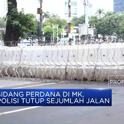 Video: Sidang Perdana di MK, Polisi Tutup Sejumlah Jalan