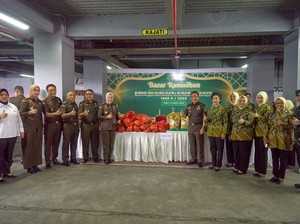 24 Tenant Ikut Bazar Ramadan Kejati Sulsel, Ada Sembako-Kue Lebaran