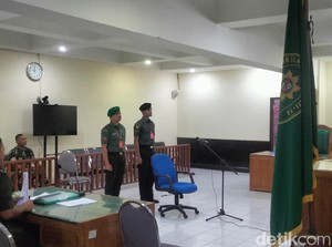 Dua TNI Penyerang Kantor Satpol PP Denpasar Didakwa Pasal Kumulatif