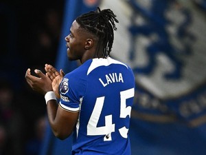 Apes Chelsea Beli Mahal Pemain 32 Menit