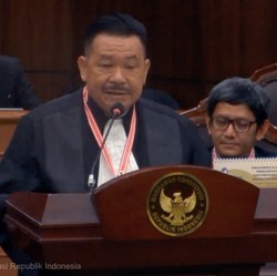 Balas Anies-Ganjar, Tim Hukum Prabowo Minta MK Panggil Megawati