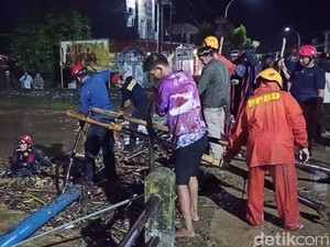 Banjir Bandang Terjang Palopo Imbas Pembalakan Liar