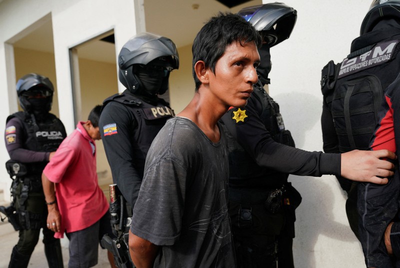 Ekuador melancarkan penyisiran kejahatan di tengah meningkatnya kekerasan. (REUTERS/Santiago Arcos)