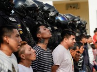 Gangster Mau Acak-Acak Negara Ini, Polisi-Tentara Turun Gunung