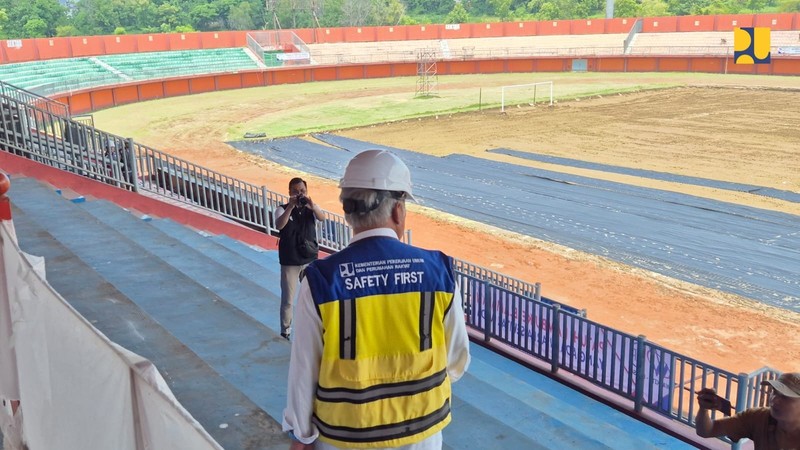 Jokowi Renovasi 3 Stadion Bola Rp 266 Miliar. (Dok. PUPR)