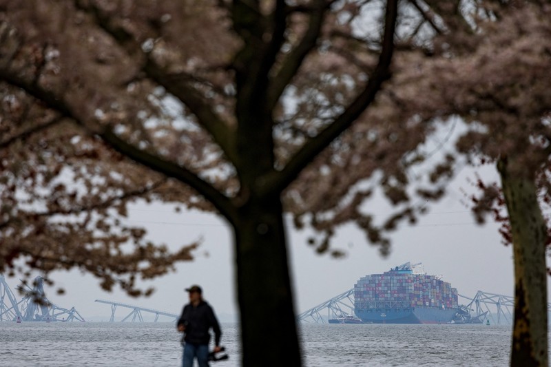 Kondisi kapal kargo Dali, menyusul runtuhnya Jembatan Francis Scott Key di Baltimore, Maryland, Amrika Serikat, Kamis (28/3/2024) waktu setempat. (REUTERS/Tom Brenner) Kondisi kapal kargo Dali, menyusul runtuhnya Jembatan Francis Scott Key di Baltimore, Maryland, Amrika Serikat, Kamis (28/3/2024) waktu setempat. (REUTERS/Tom Brenner)