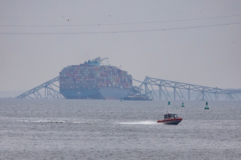 Kondisi kapal kargo Dali, menyusul runtuhnya Jembatan Francis Scott Key di Baltimore, Maryland, Amrika Serikat, Kamis (28/3/2024) waktu setempat. (REUTERS/Tom Brenner) Kondisi kapal kargo Dali, menyusul runtuhnya Jembatan Francis Scott Key di Baltimore, Maryland, Amrika Serikat, Kamis (28/3/2024) waktu setempat. (REUTERS/Tom Brenner)