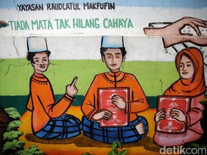 Menjaga Api Harapan di Pesantren