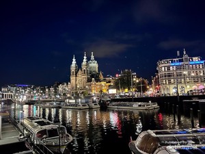 Menyusuri Kanal-kanal Amsterdam, Kota 165 Kanal dan 1.500 Jembatan