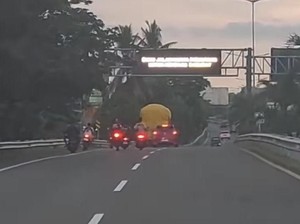 6 Pemotor Ugal-ugalan Masuk Tol Makassar, Petugas Suruh Putar Balik
