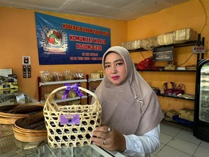 Dodol Bikin Nurhayati Panen Pesanan dan Cuan Jelang Lebaran
