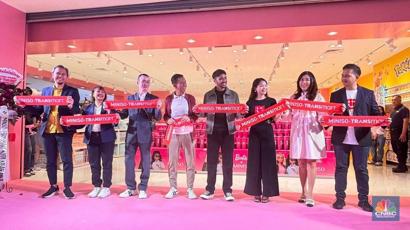 Grand opening Miniso di Transmart Kota Kasablanka, Sabtu (30/3/2024). (CNBC Indonesia/Mentari Puspadini)