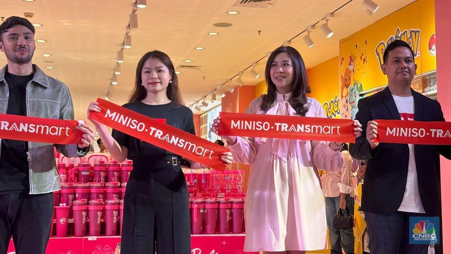 Grand opening Miniso di Transmart Kota Kasablanka, Sabtu (30/3/2024). (CNBC Indonesia/Mentari Puspadini)