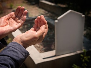 Orang Kayo Hitam: Sejarah, Legenda, dan Makamnya