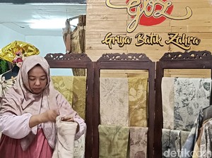 Mengintip Produksi Batik Ecoprint Probolinggo yang Laris Jelang Lebaran