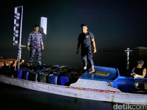 TNI AL Gagalkan Penyelundupan BBM Ilegal di Nagekeo NTT