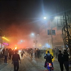 Timur Tengah Panas! Usai Pager, Walkie-Talkie Hizbullah Meledak Massal