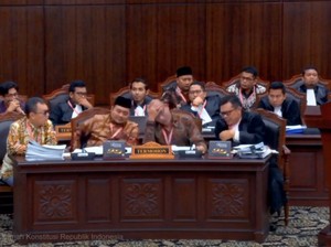 Dua Kali Ketua KPU Kena Tegur di MK Gara-gara Tidur