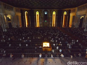 7 Keistimewaan dan Keutamaan Salat Tahajud