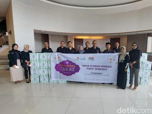 Bank Mega Syariah Makassar Bagi-bagi 100 Paket Sembako di Bulan Ramadhan