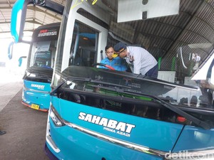 Bandel! Masih Ada Bus Mudik di Cirebon Pakai Klakson Telolet