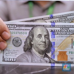 Iran-Israel Panas, Bank Besar di RI Jual Dolar Rp 16.200-Rp 16.300