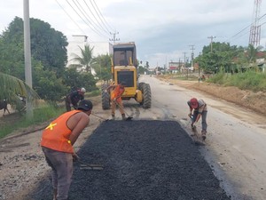 Pj Gubri Minta Jalan Berlubang Diperbaiki Jelang Arus Mudik, PUPR Tancap Gas