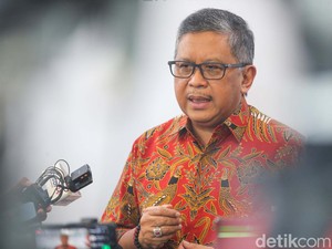 Serangan Hasto ke Keluarga Jokowi: Sopir Truk hingga Rebut Kursi Ketum PDIP