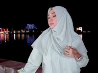 Masih Ingat Penyanyi Religi Sulis? Begini Kabarnya Sekarang