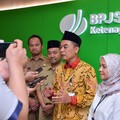 Jelang Lebaran, BPJS Ketenagakerjaan Serahkan Bantuan Banjir di Demak