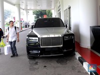 Potret Rolls Royce Harvey Moeis Kado Buat Sandra Dewi