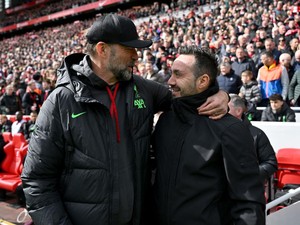 Pesan Klopp ke De Zerbi: Teruslah Jungkirbalikkan Sepakbola!