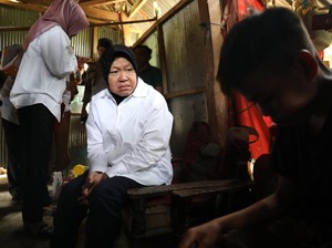 Temui 5 Anak Yatim Bersaudara di Sinjai, Mensos Ajak Tinggal di Makassar