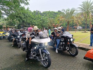 Ketika Anak-anak Yatim Diajak Naik Moge