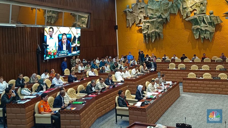 Raker Komisi V DPR RI pada Selasa, (2/4/2024). (վ/Martyasari Rizky)